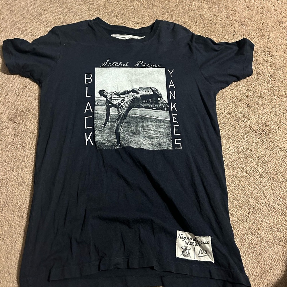 Roots of Fight Satchel Paige Baseball Tshirt Size Small